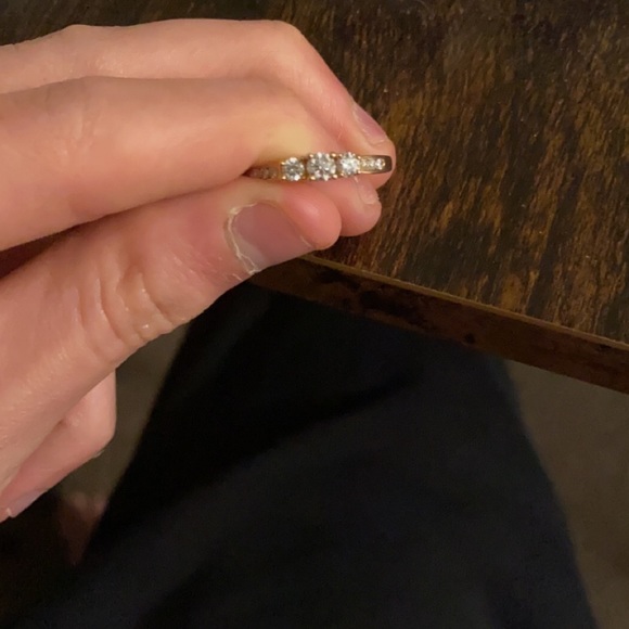 Diamond ring - Picture 3 of 4